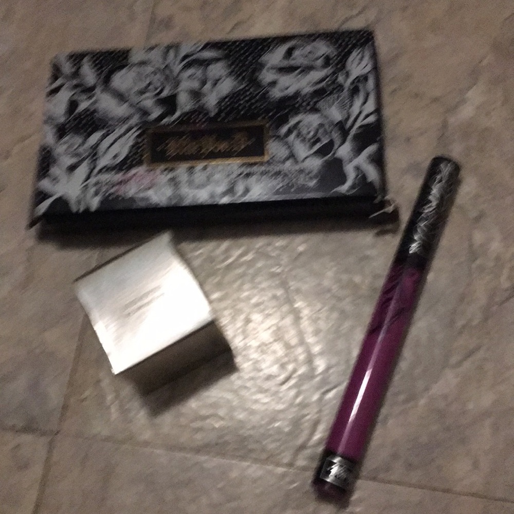 This item was a double listing buy accident &